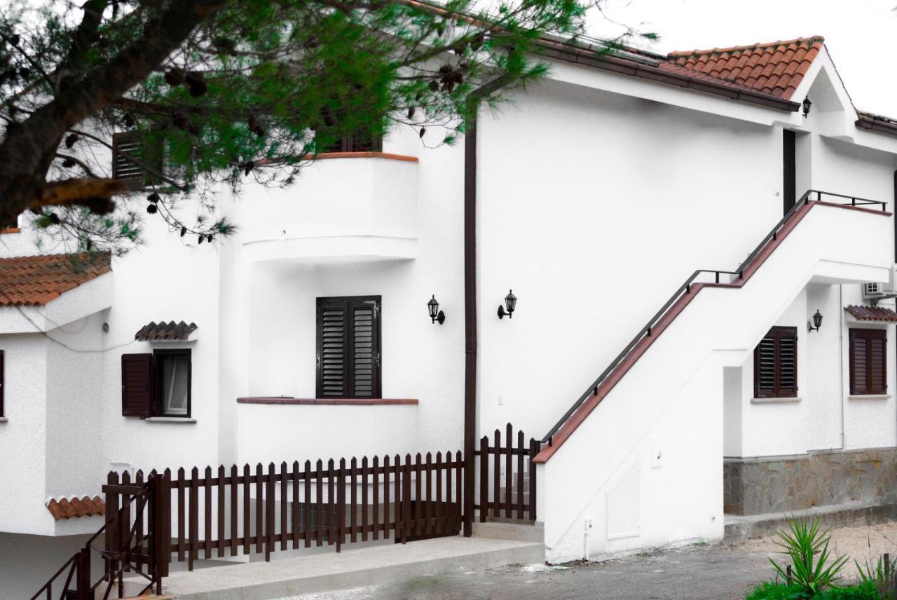 مونتيسكاليوزو Domus Dams B&B المظهر الخارجي الصورة
